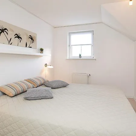 Xli Apartment *